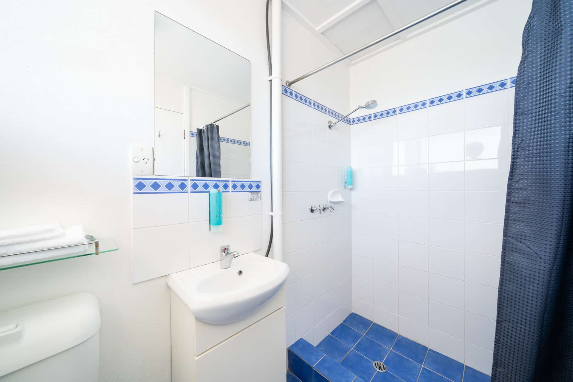 Bathroom Bathurst Apartments